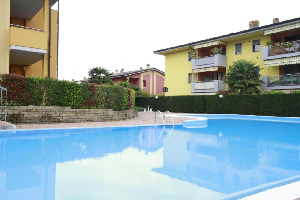 Garden Con Terrazzo E Piscina Desenzano del Garda