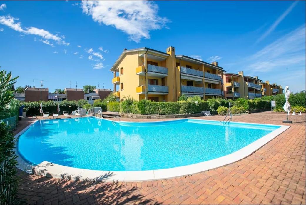 Apartment Garden Con Terrazzo E Piscina Desenzano del Garda